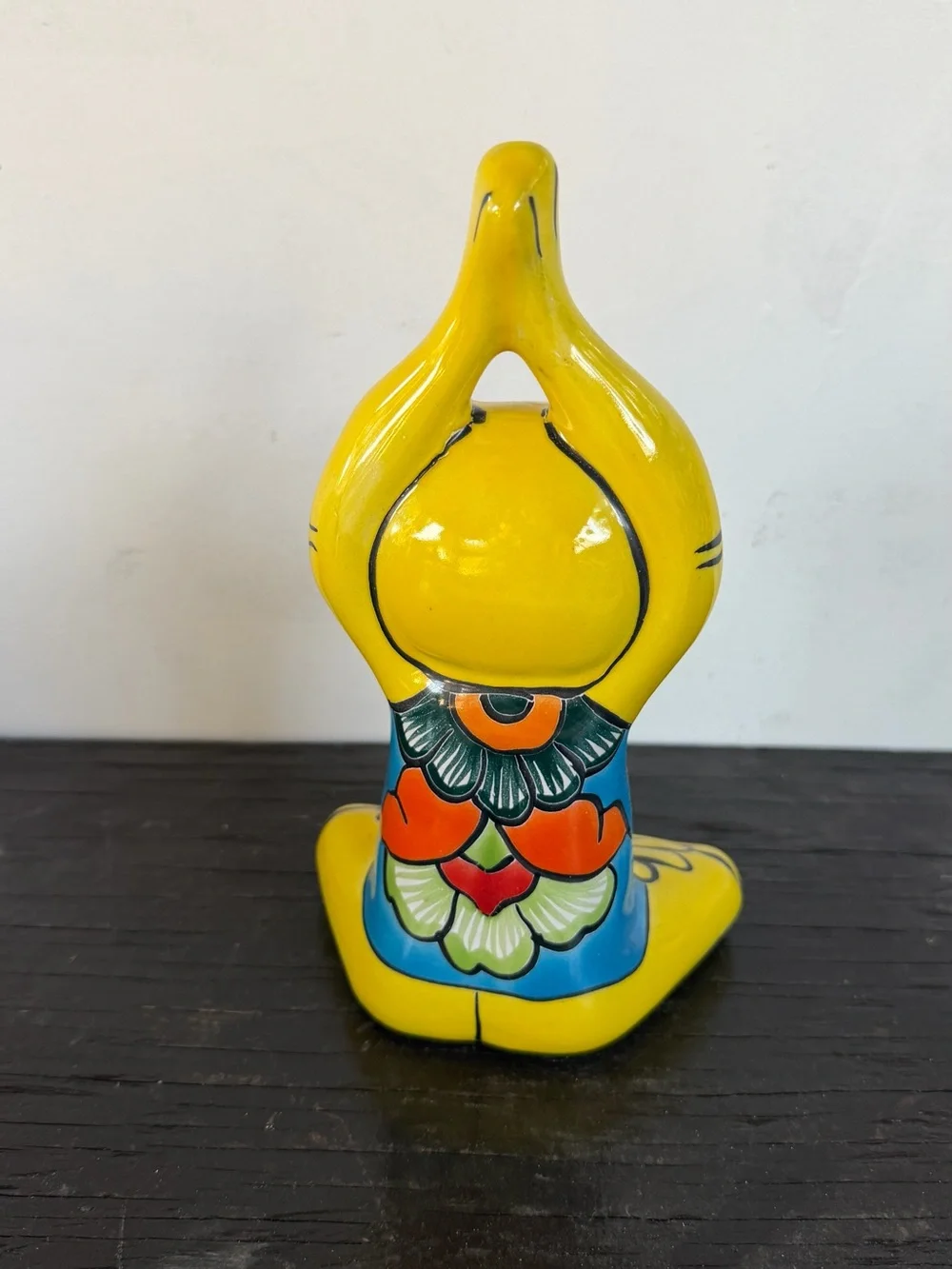 Hand-Painted Yellow Talavera Yoga Frog Statue – Decorative Home Accent